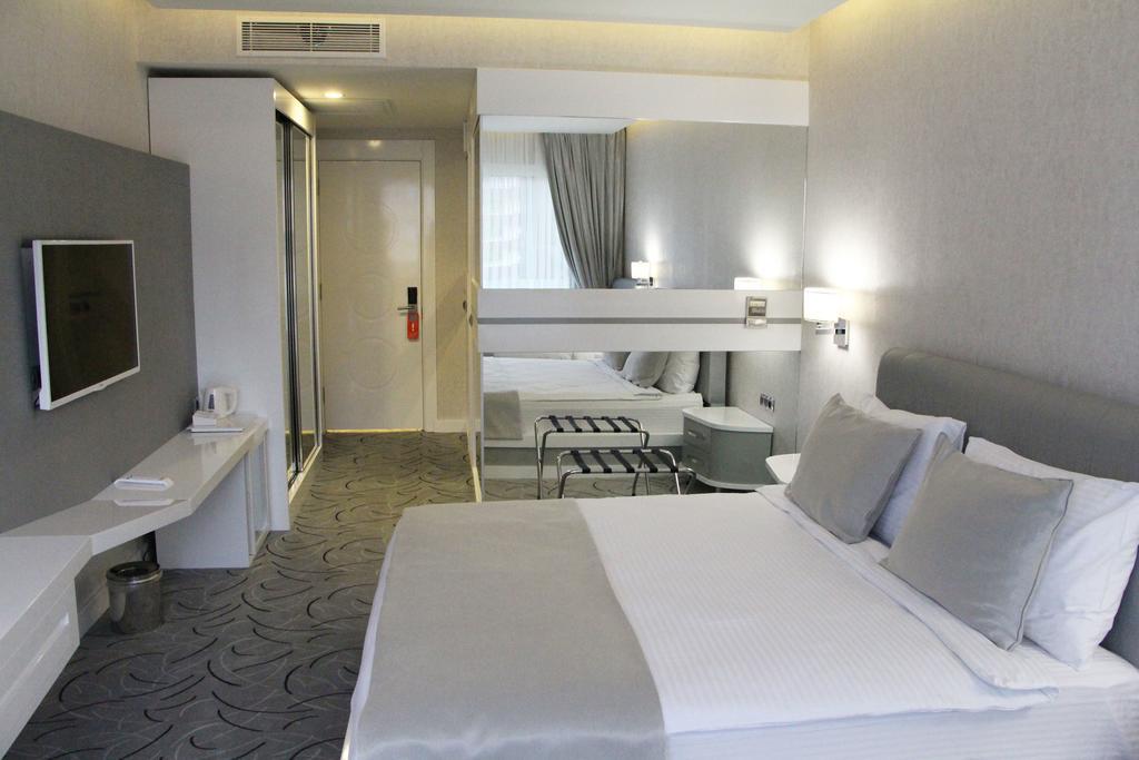 White Line Boutique Hotel エラズー 部屋 写真