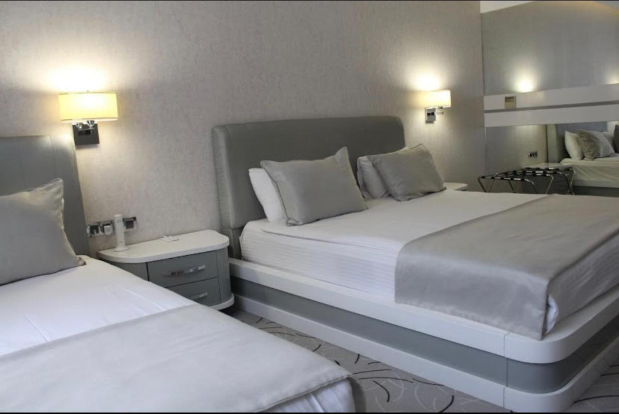 White Line Boutique Hotel エラズー エクステリア 写真
