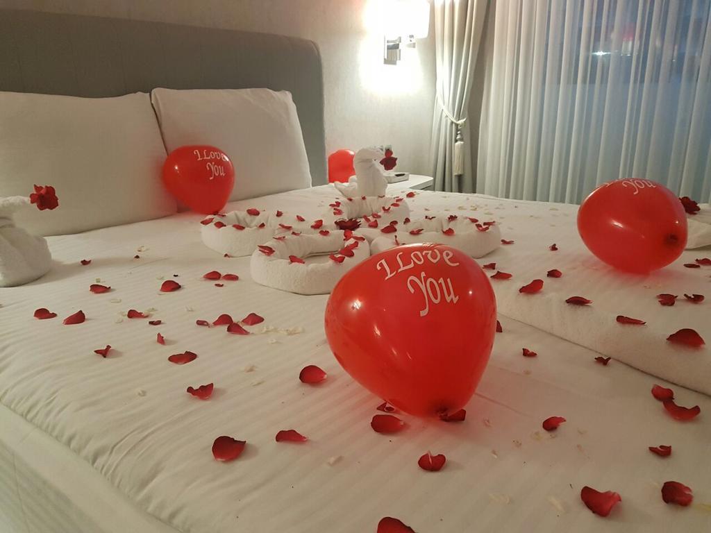 White Line Boutique Hotel エラズー エクステリア 写真