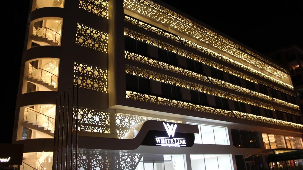 White Line Boutique Hotel エラズー エクステリア 写真
